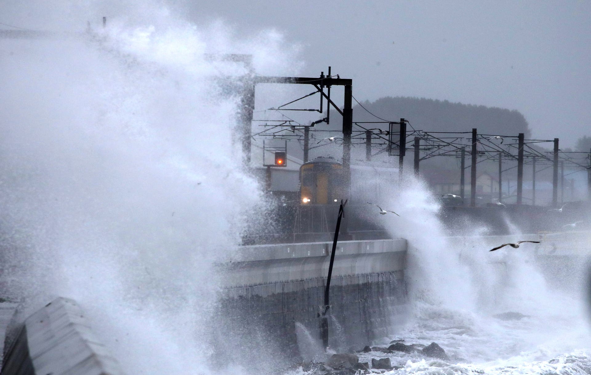 Some rail lines in Scotland to shut during Storm Boelo with 80mph gusts ...