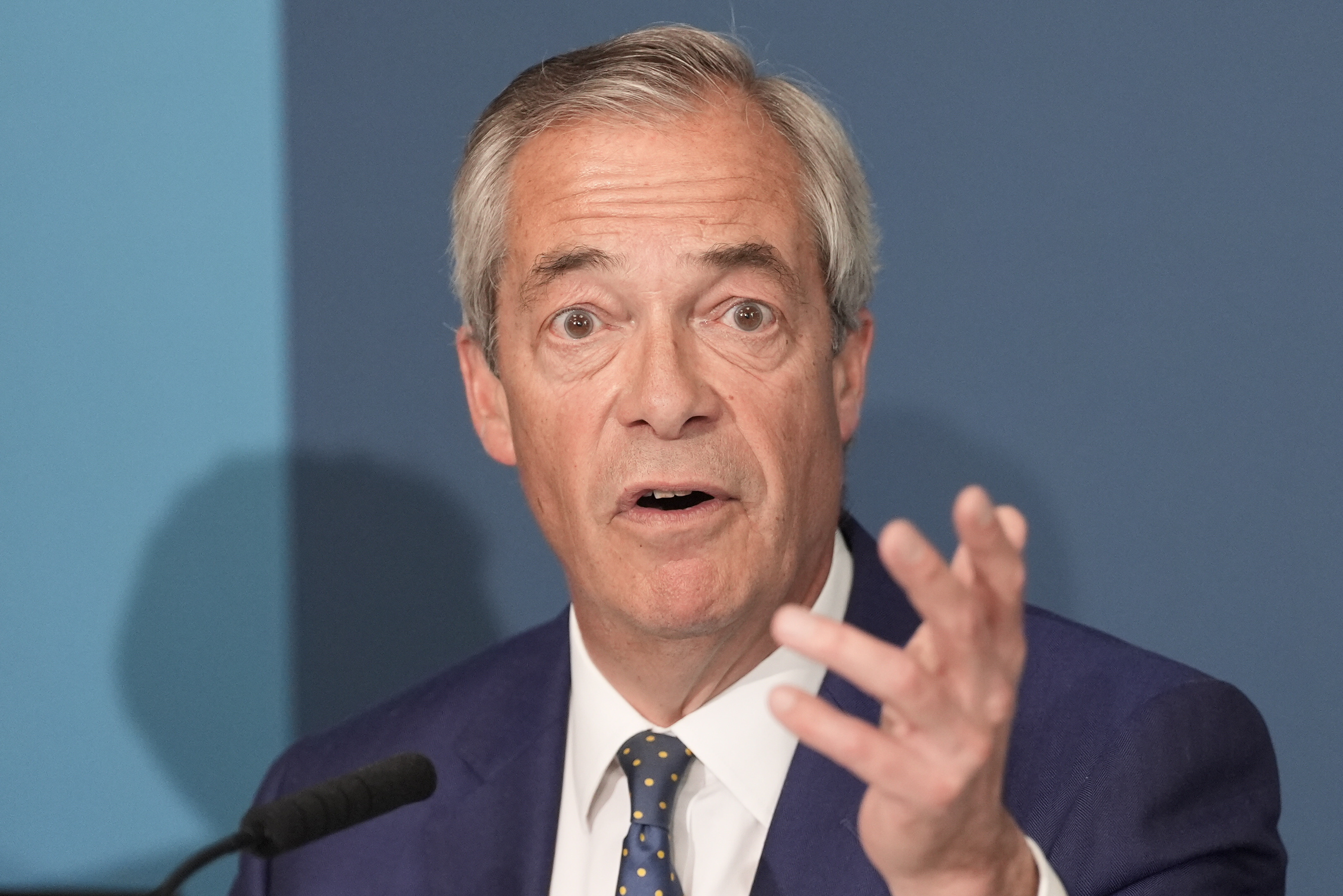 Farage says Reform on course for general election win after early local  gains | ITV News