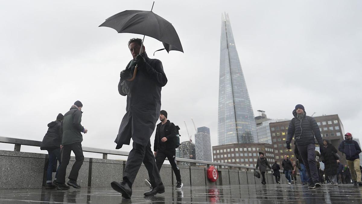 Growth to slow and unemployment to jump to two million, says