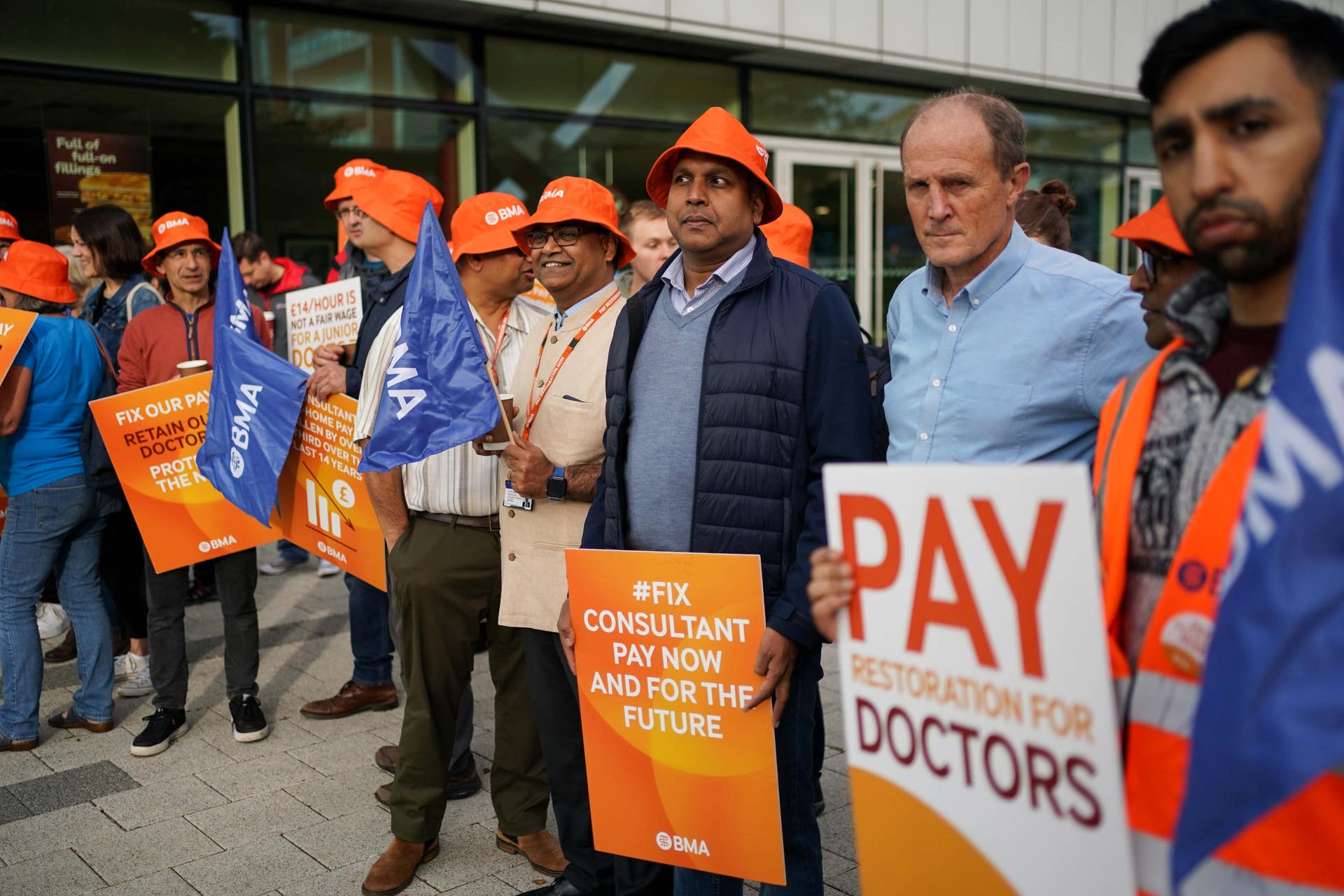 Senior doctors in England plan November strike | ITV News