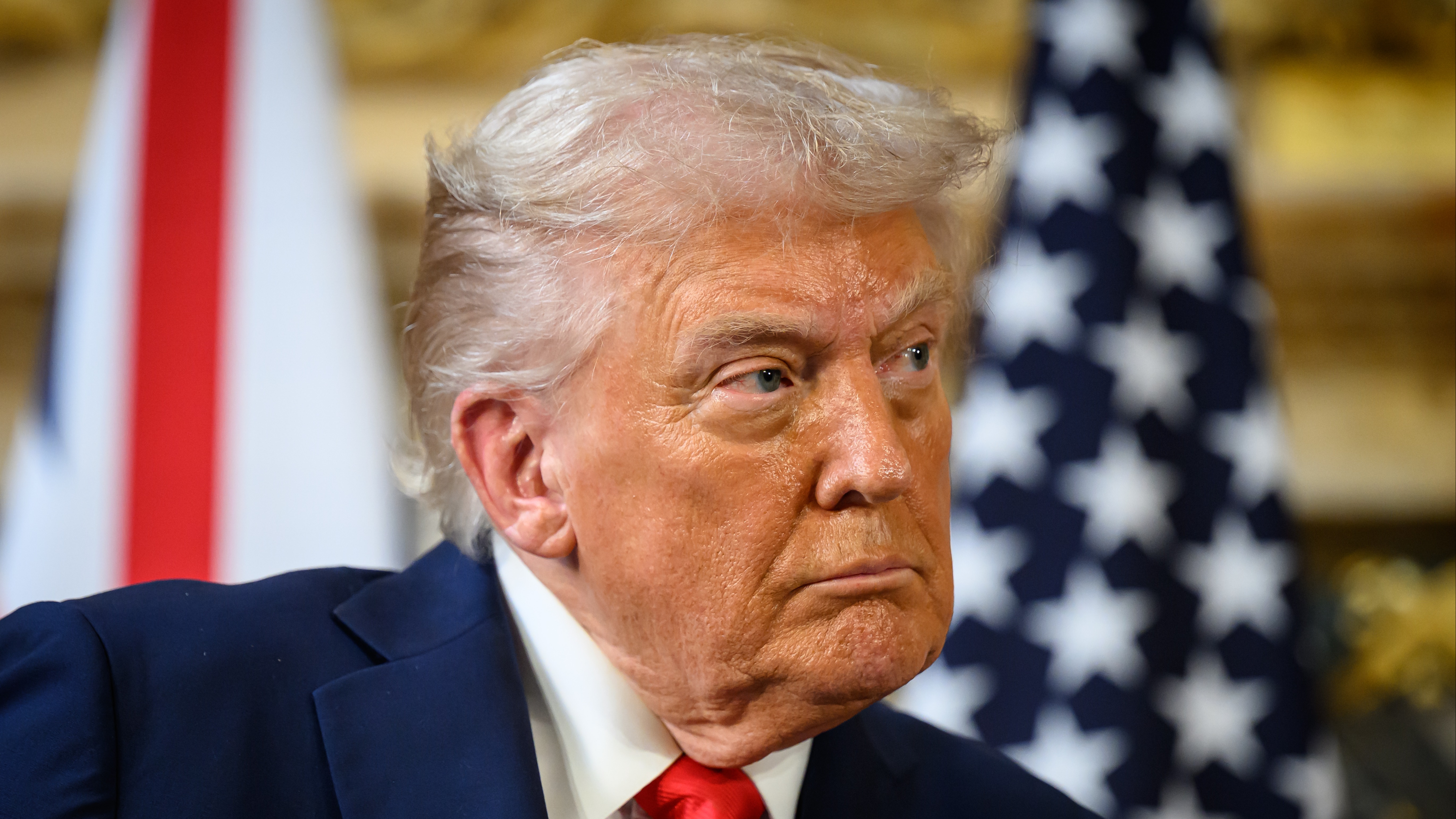 Donald Trump tells BBC to apologise by Friday or face billion-dollar lawsuit