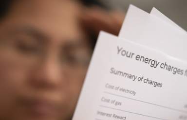 Labour to reform Ofgem to give more protections after energy bills crisis