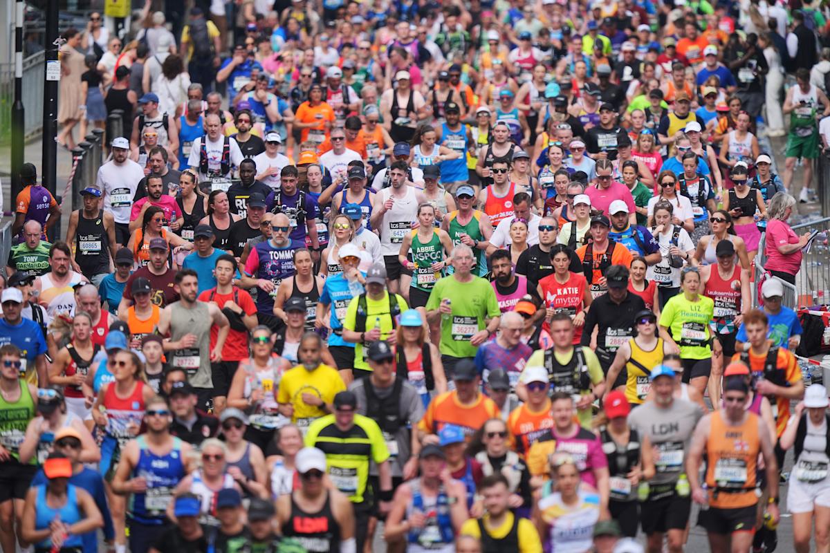 More than 59,000 people gearing up to run in biggest London Marathon yet