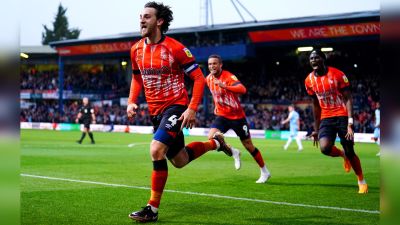 Tom Lockyer celebrates scoring for Luton Town in their second leg playoff semi-final against Sunderland.
Credit: PA