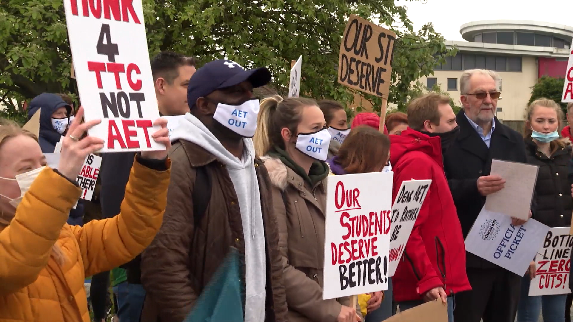 Staff and students strike at Essex school over teaching and