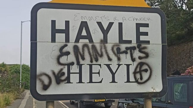 Anti-tourist graffiti popped up on a 30 mph road sign in Hayle