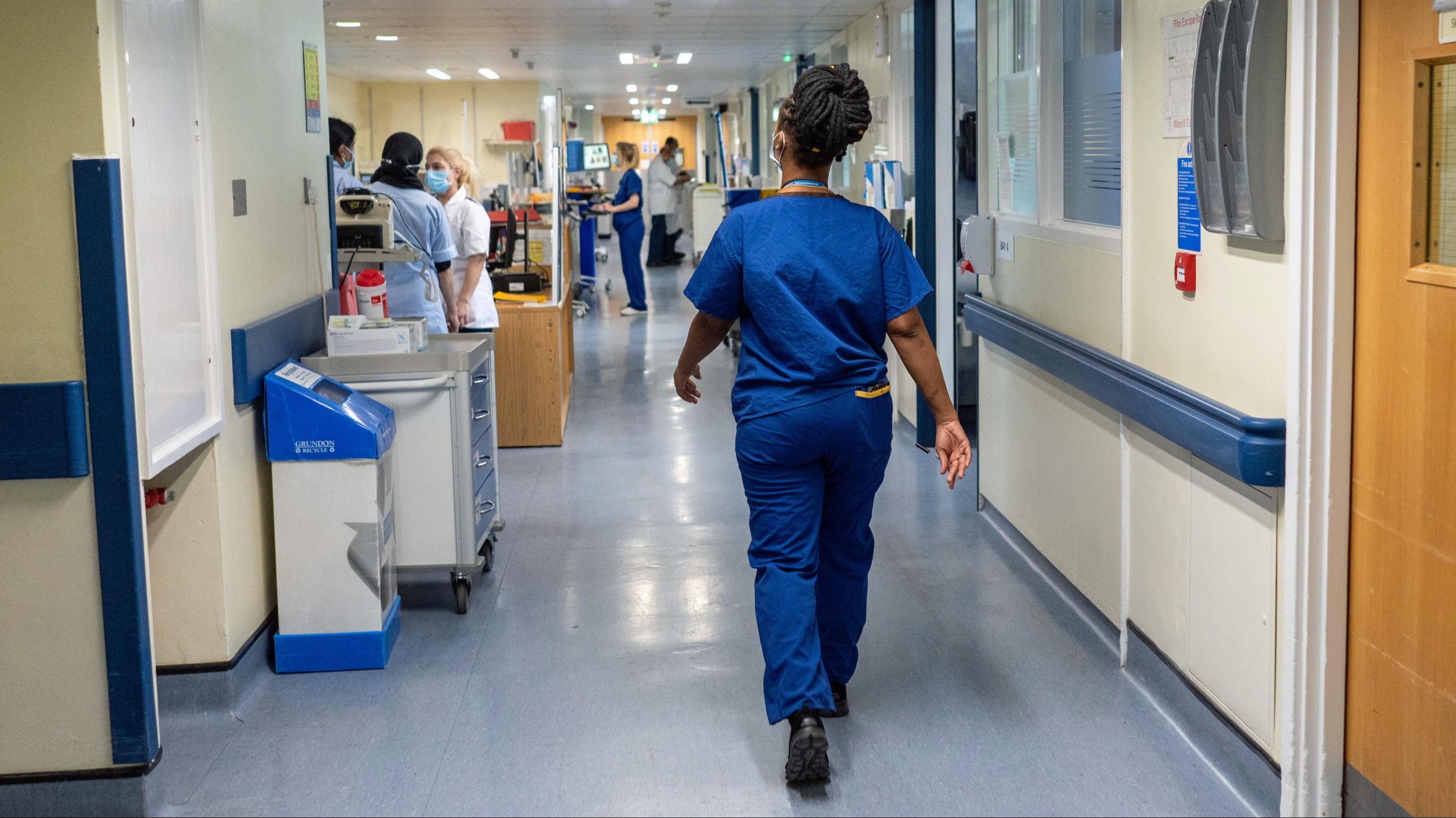 Nearly 3,000 NHS patients a day receiving corridor care in England, data shows | ITV News