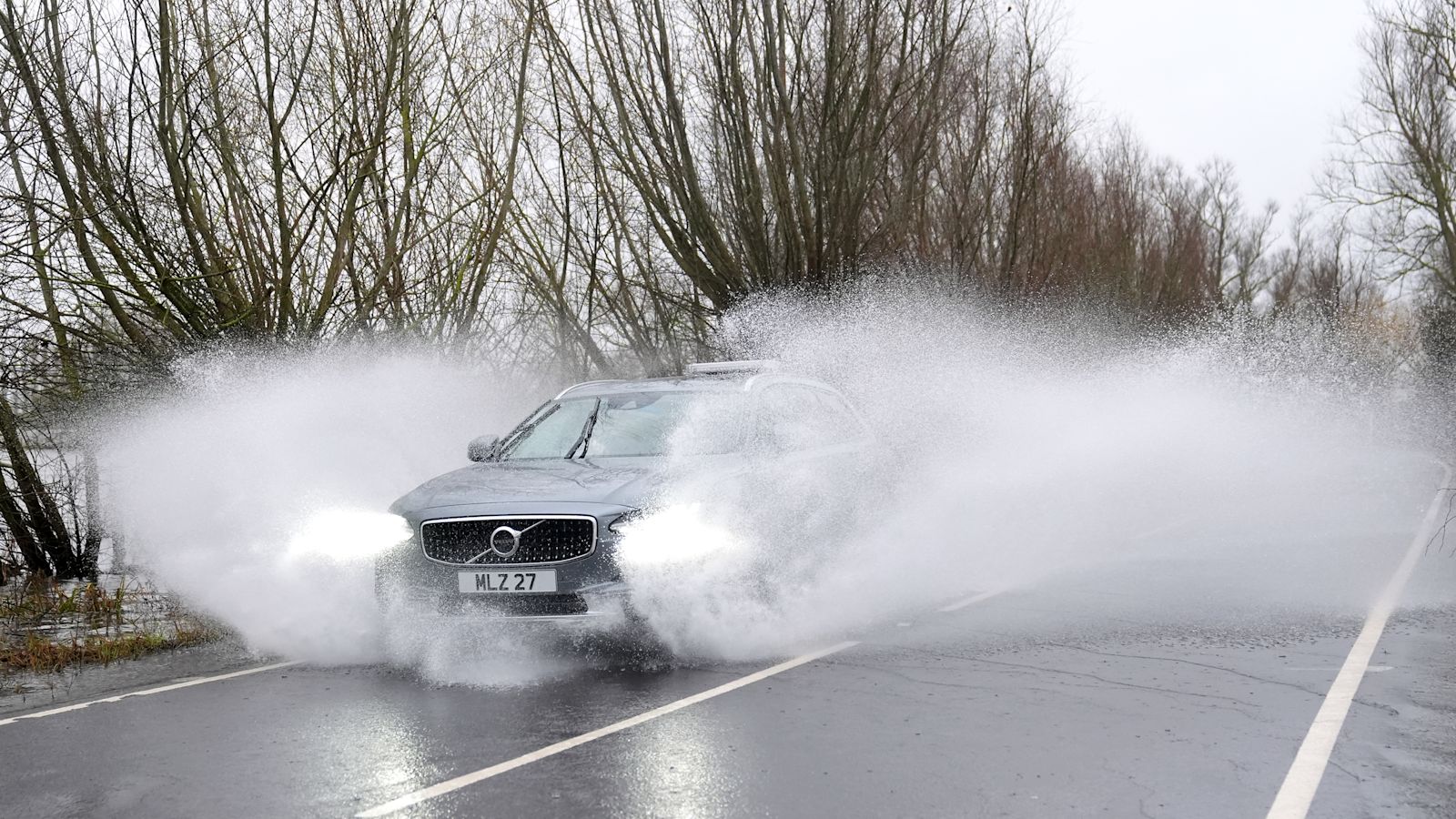 Drivers warned of travel disruption ahead of midweek thunderstorms and heavy rain