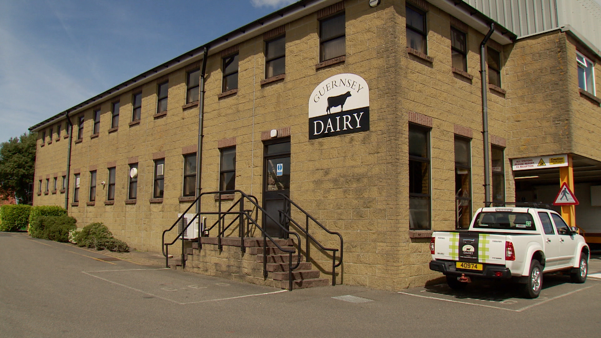 Shortage of Guernsey lactose free milk blamed on UK supply issues ITV News Channel