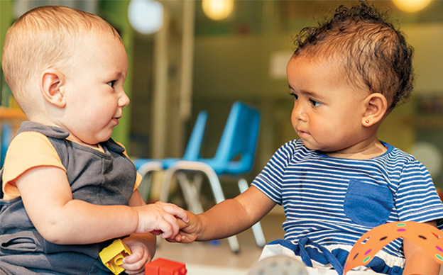 Babies-playing-together