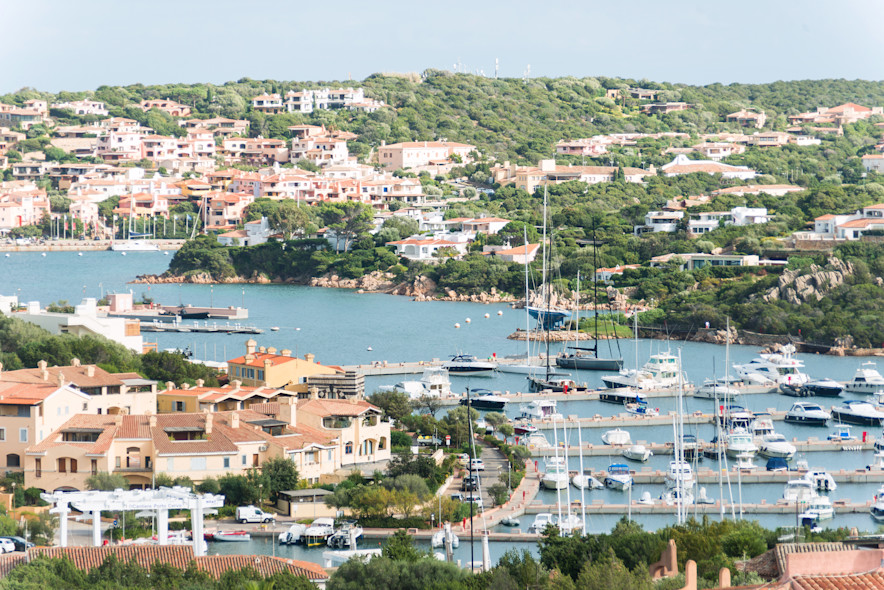 Vista dall'alto di Porto Cervo in Sardegna