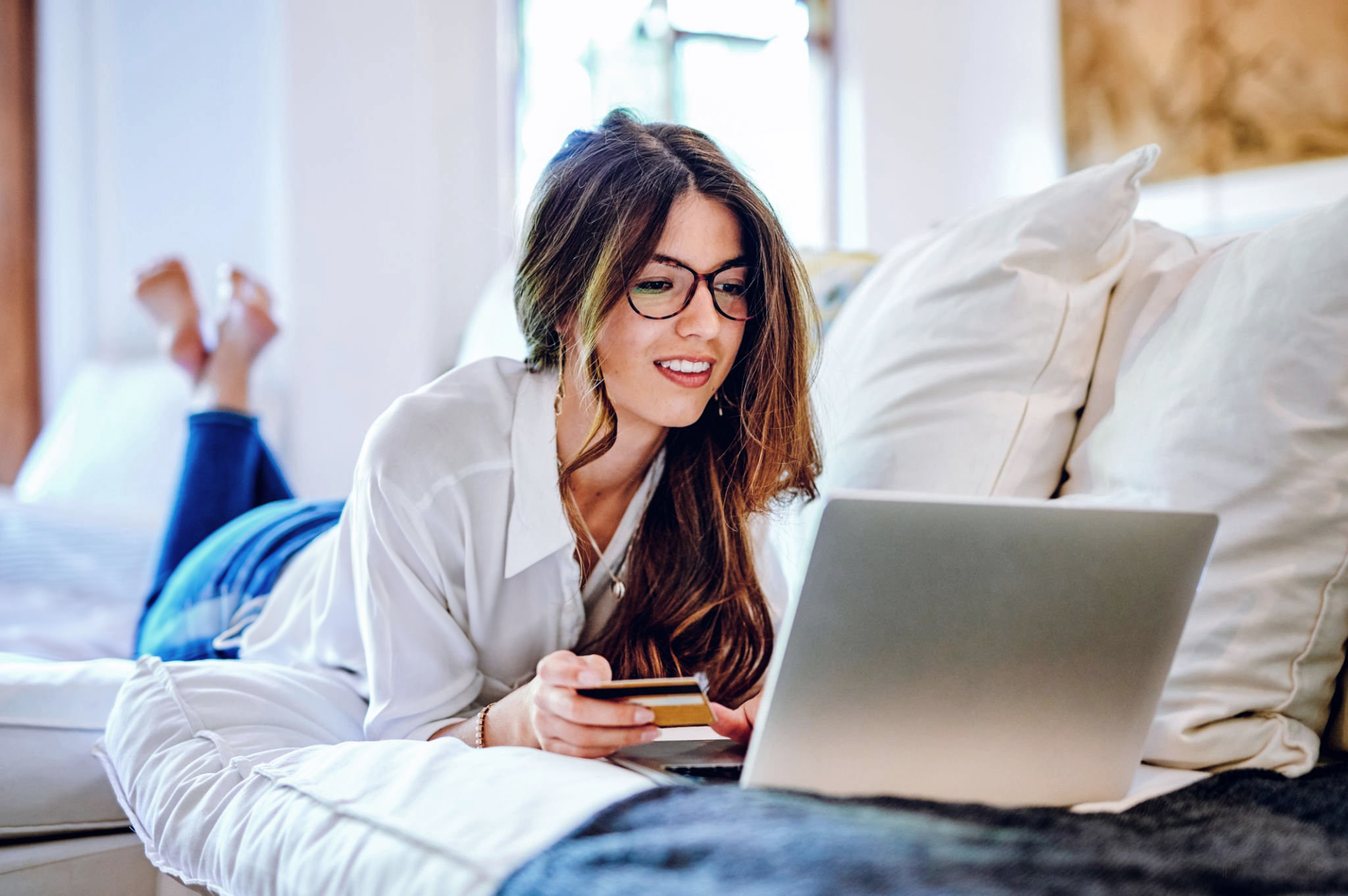 Woman paying online with her credit card
