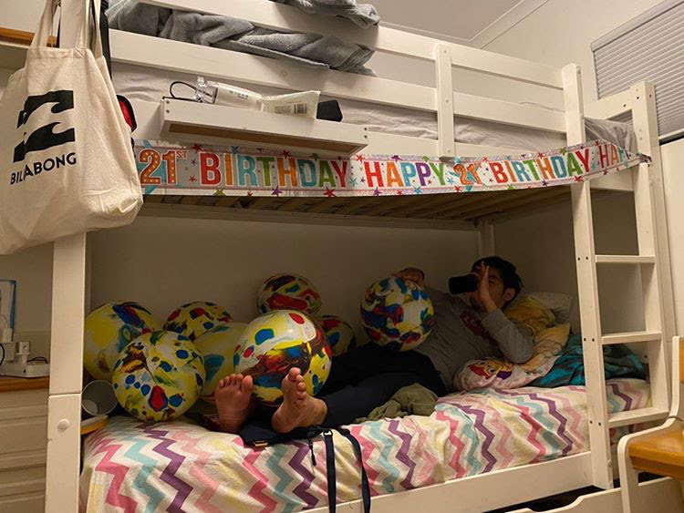 F2063228-23CC-42A7-9D6D-23CC71BBF4A8