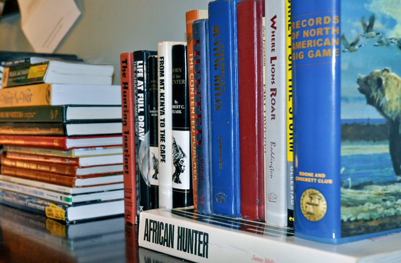 A look inside the hunters' library // GOHUNT. The Hunting Company