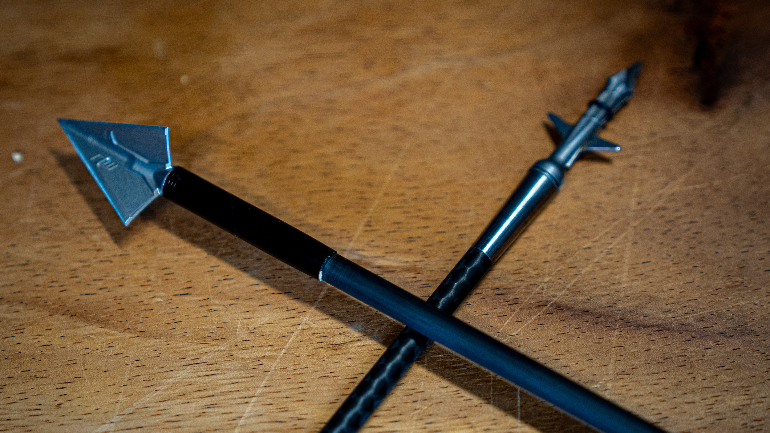 What broadhead design is best to hunt with — fixed blade or mechanical