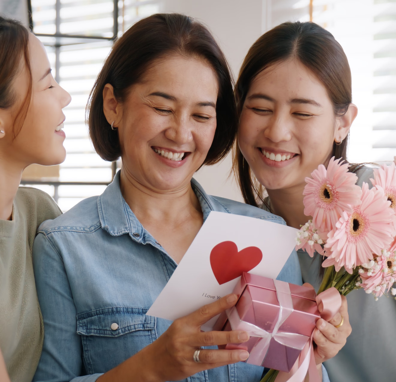 Best Mother's Day Sales, Promo Codes & Coupons