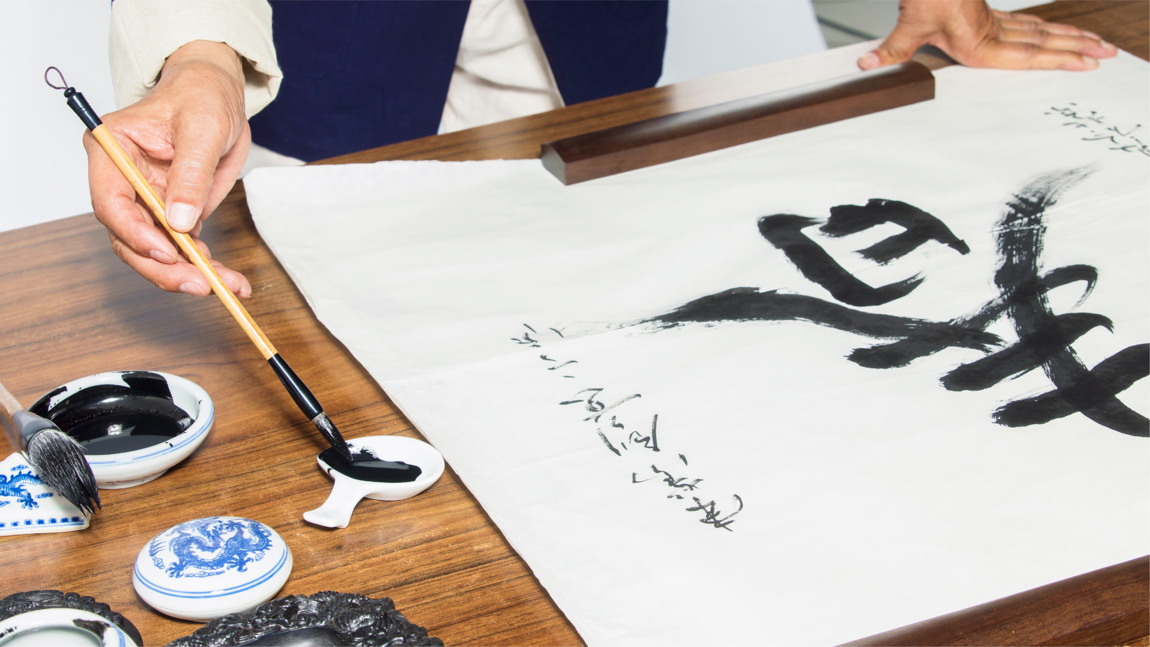 Must one read Chinese to appreciate Chinese calligraphy?, Culture News -  ThinkChina