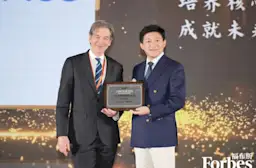 LingoAce 荣获 2025 福布斯中国影响力教育品牌：为什么越来越多家庭把中文学习交给它