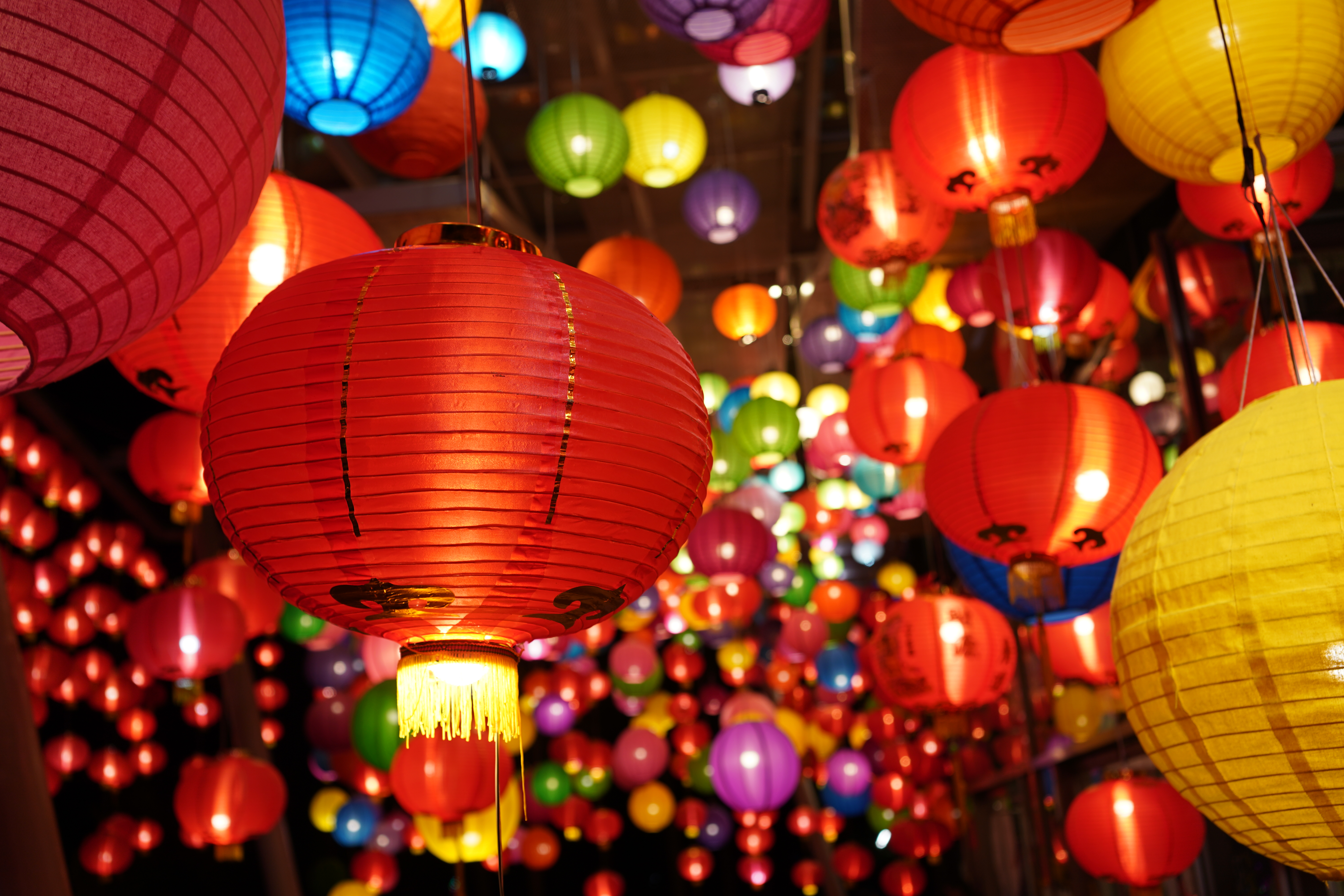 Lunar lantern shop festival