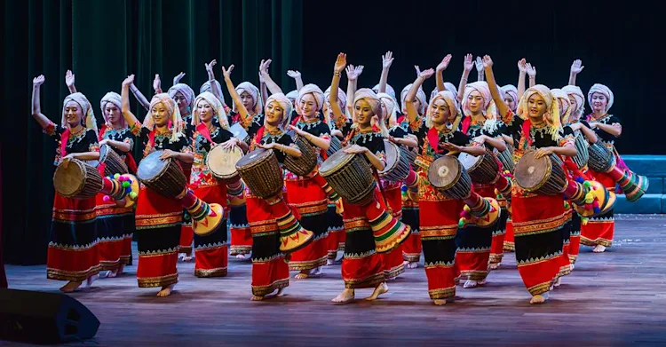 Exploring The Charm And History Of Chinese Traditional Folk Dances Exploring The Charm And History Of Chinese Traditional Folk Dances