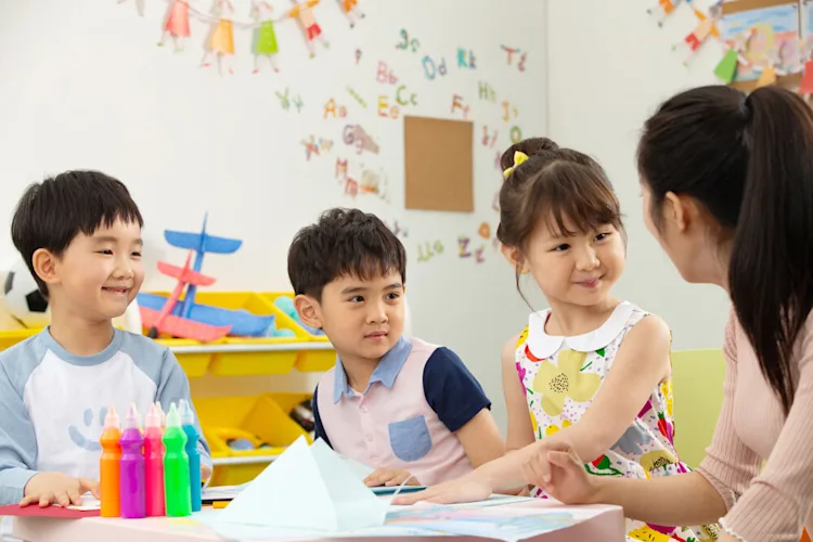 Chinese Tuition: Benefits and Drawbacks of Small Group Classes