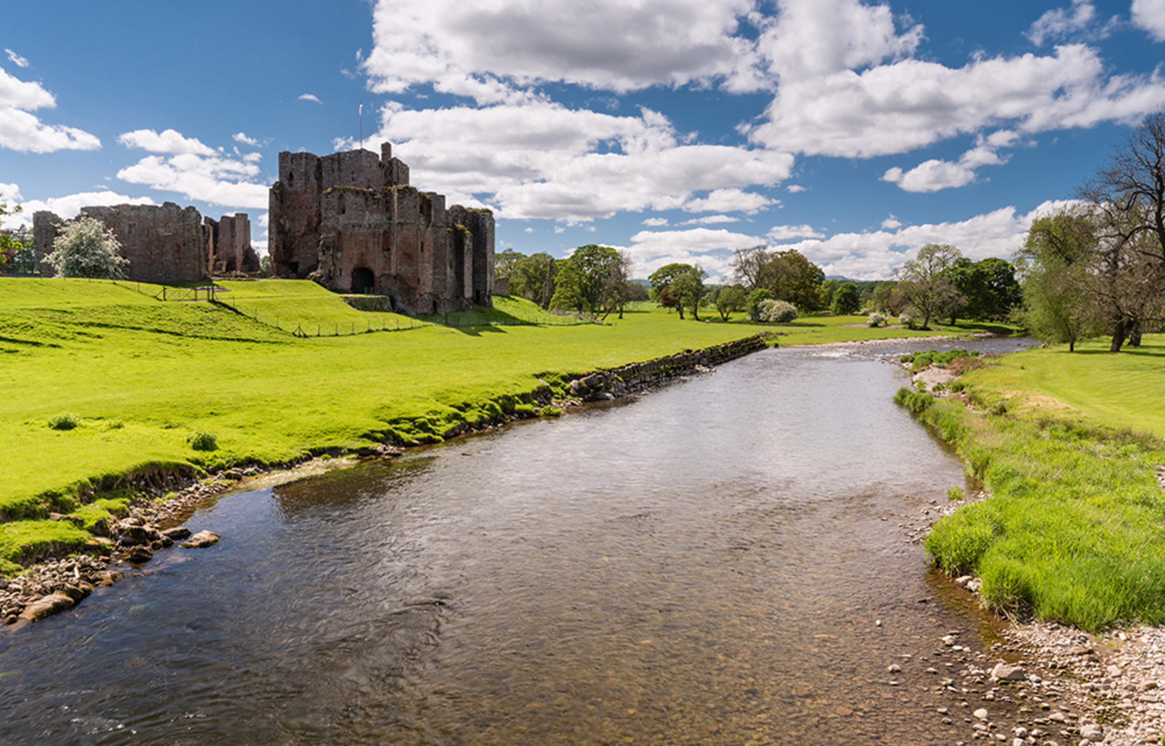 carleton chase broughton castle river