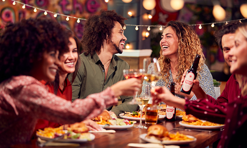 carleton chase dining out