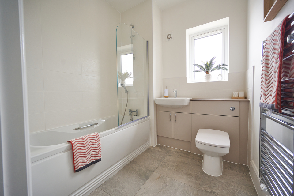 persona-homes-millview-park-braintree-dedham-bathroom