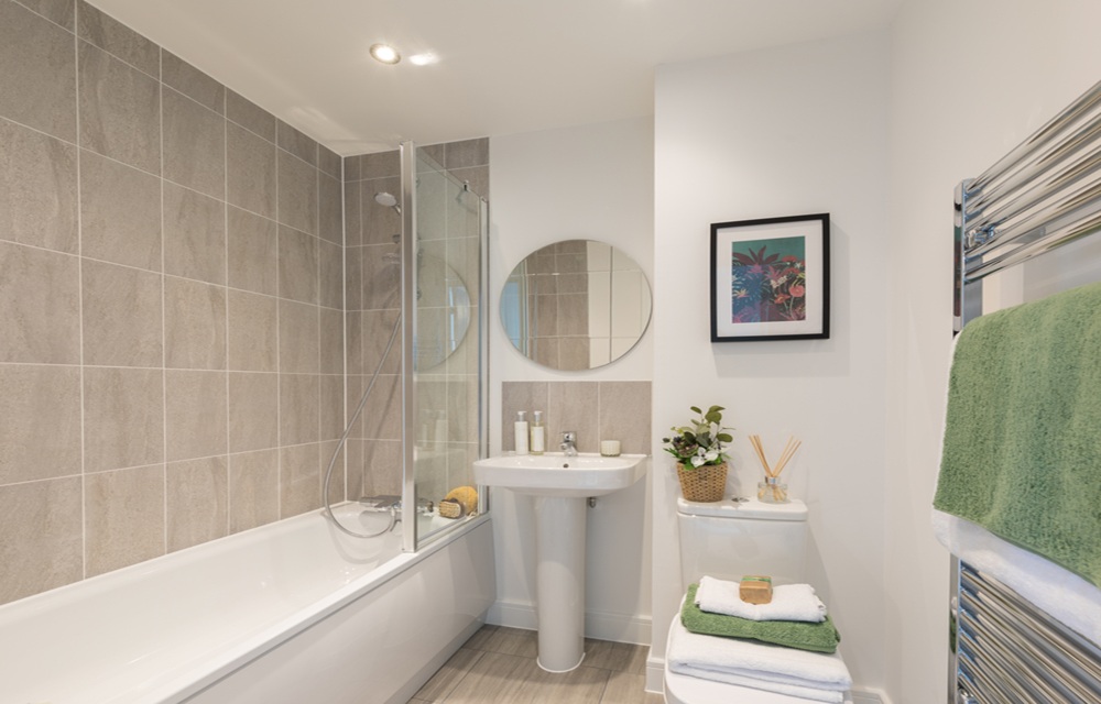 persona-homes-pembroke-chase-shermont-bathroom