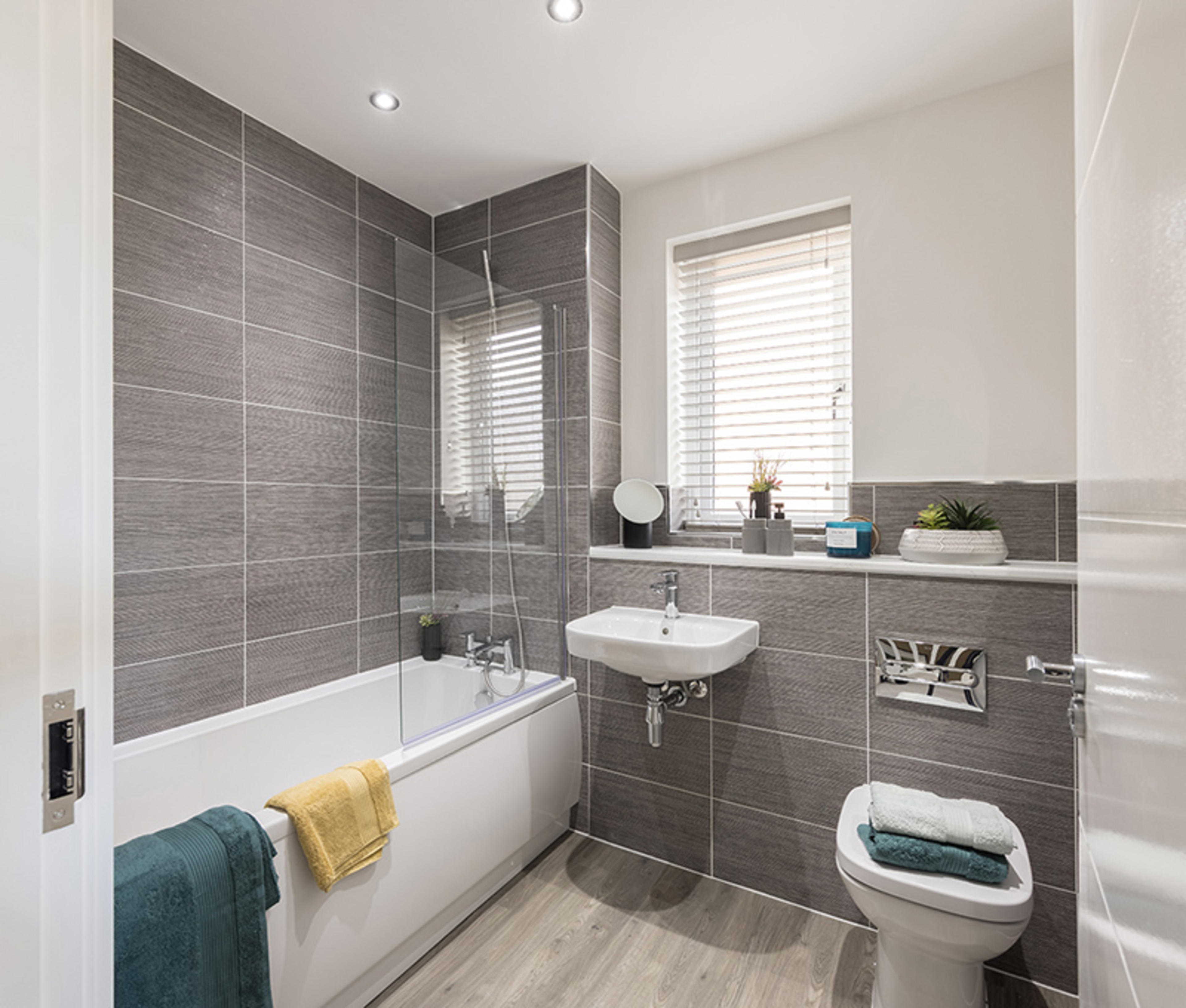 watling-grange-harrogate-easby-3-bed-home-bathroom-square-1