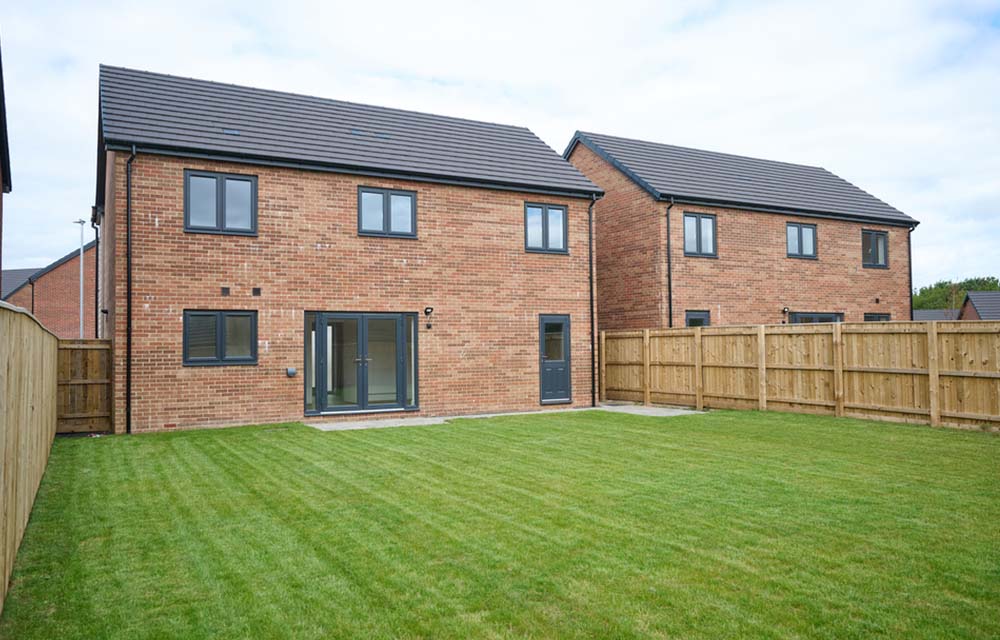 Longstone Manor Grace garden