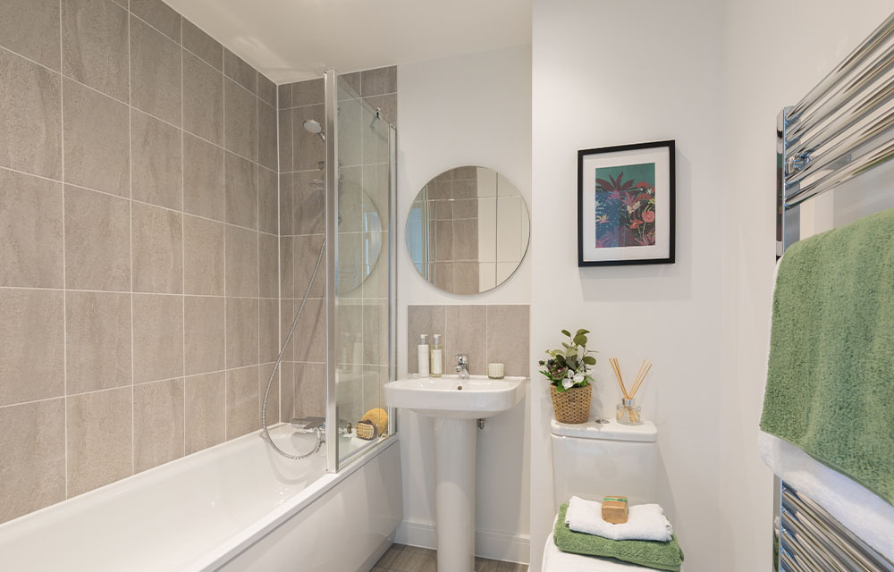 persona-homes-sadler-woods-homes-for-sale-fulford-bathroom