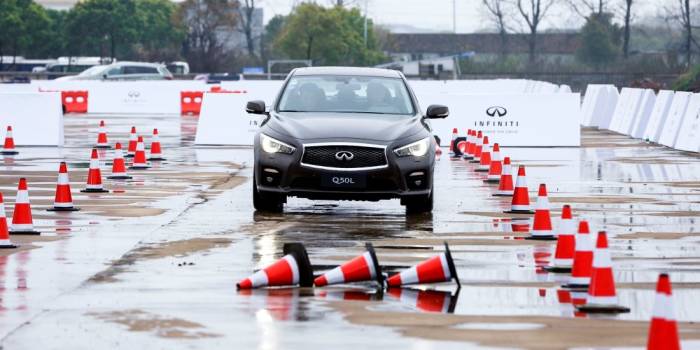 Infiniti Cabrio Gebrauchtwagen Online Bestellen Instamotion