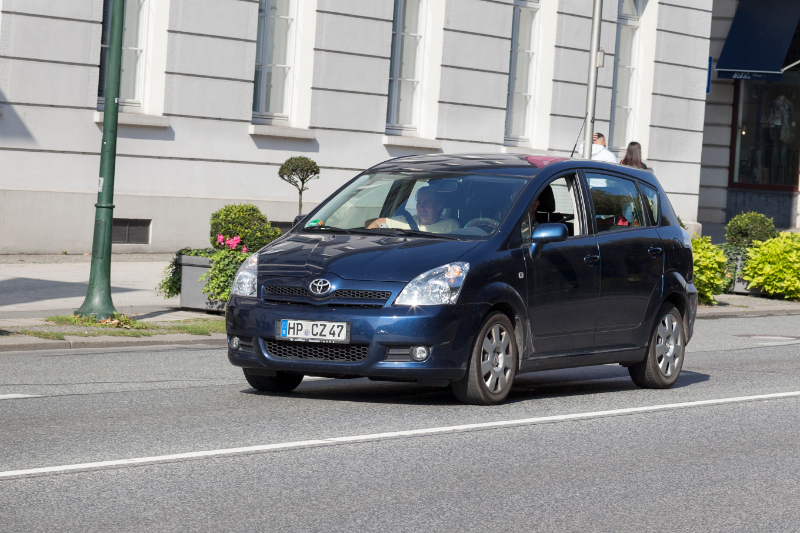 Toyota Jahreswagen online kaufen InstaMotion