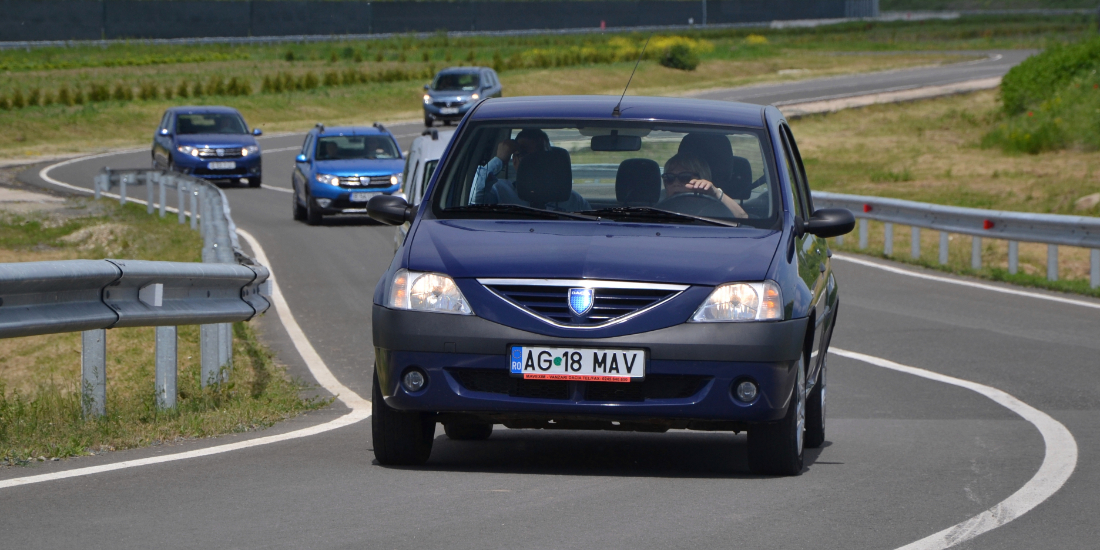 Dacia Limousine Gebrauchtwagen Online Bestellen Instamotion