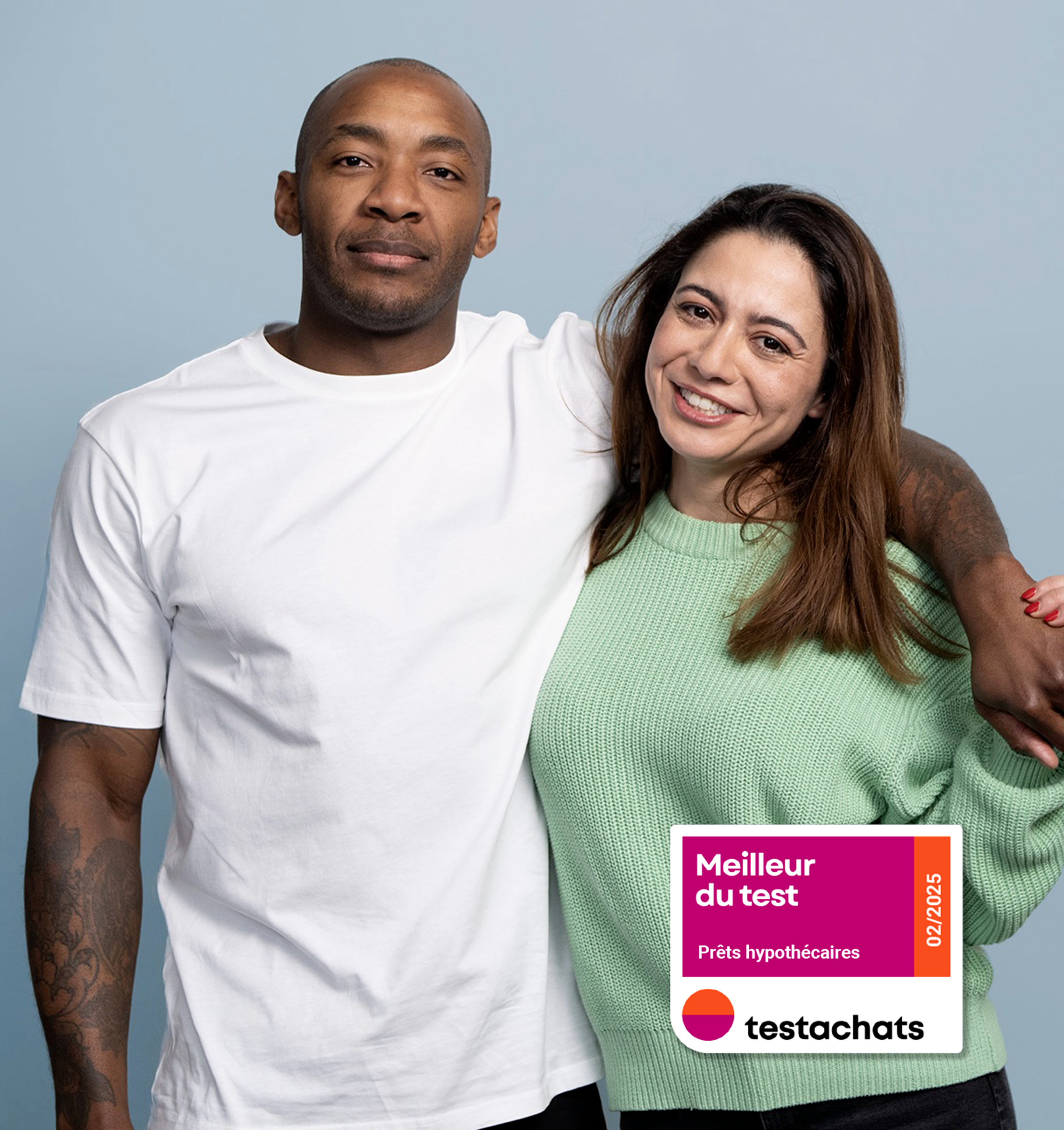 topblock-couple-holding-each-othersTestAchat-fr