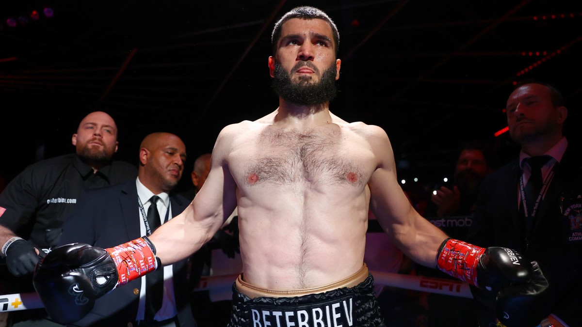 Artur Beterbiev vs