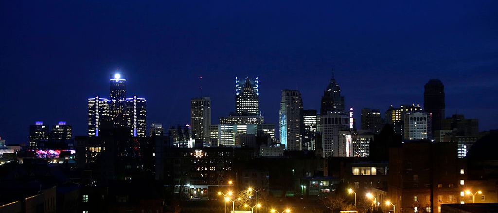 r-detroit-city-skyline.jpg