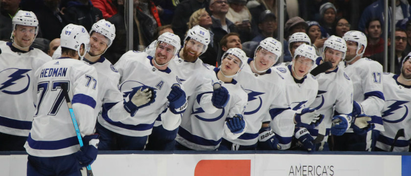 r-nhl-tampa-bay-lightning.jpg