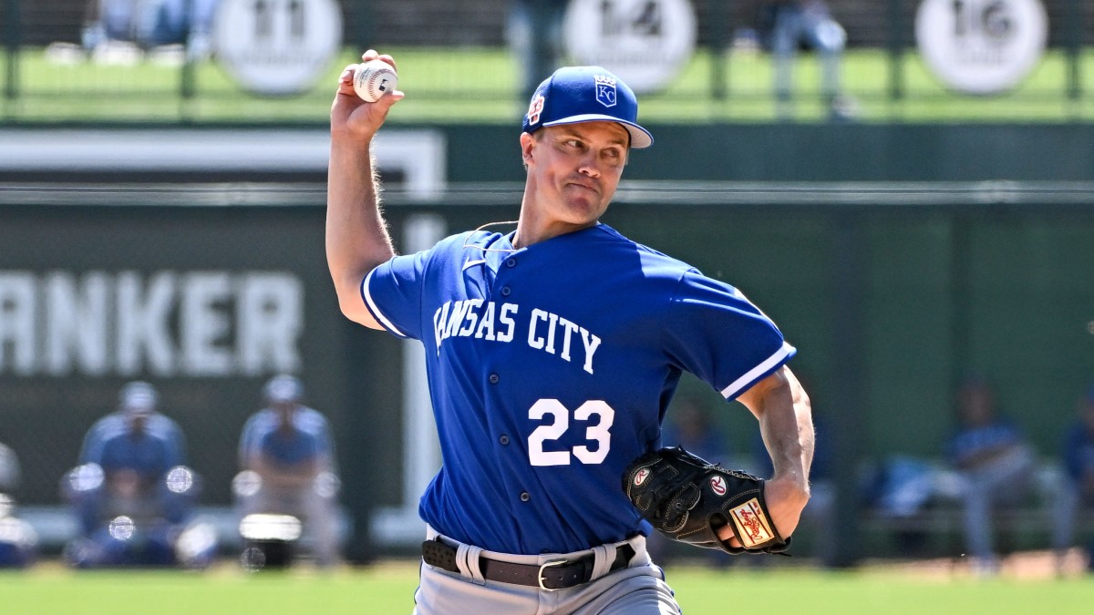 Kansas City Royals strengthen their starting rotation by re-signing Zack  Greinke for 2023 season