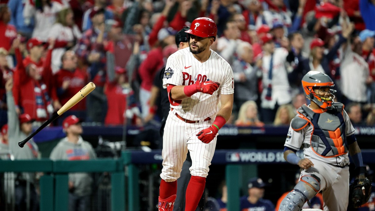 MLB Should 100% Let The Phillies And Astros Rock Their Awesome Throwbacks  In The World Series
