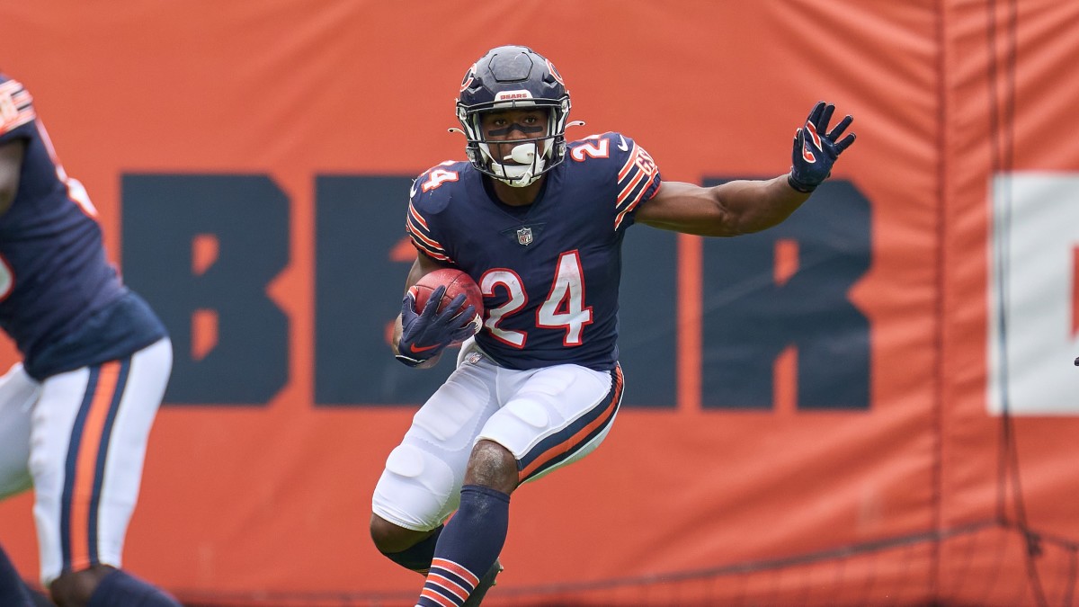 New York Giants vs. Chicago Bears Prediction, Player Prop Pick: Will Khalil  Herbert Be a Monster for Bears?