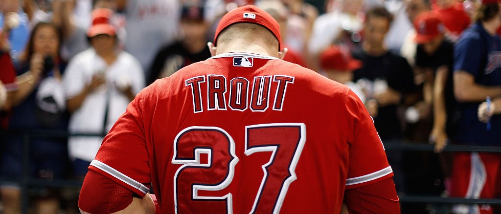 r-phi-mike-trout-2019.jpg