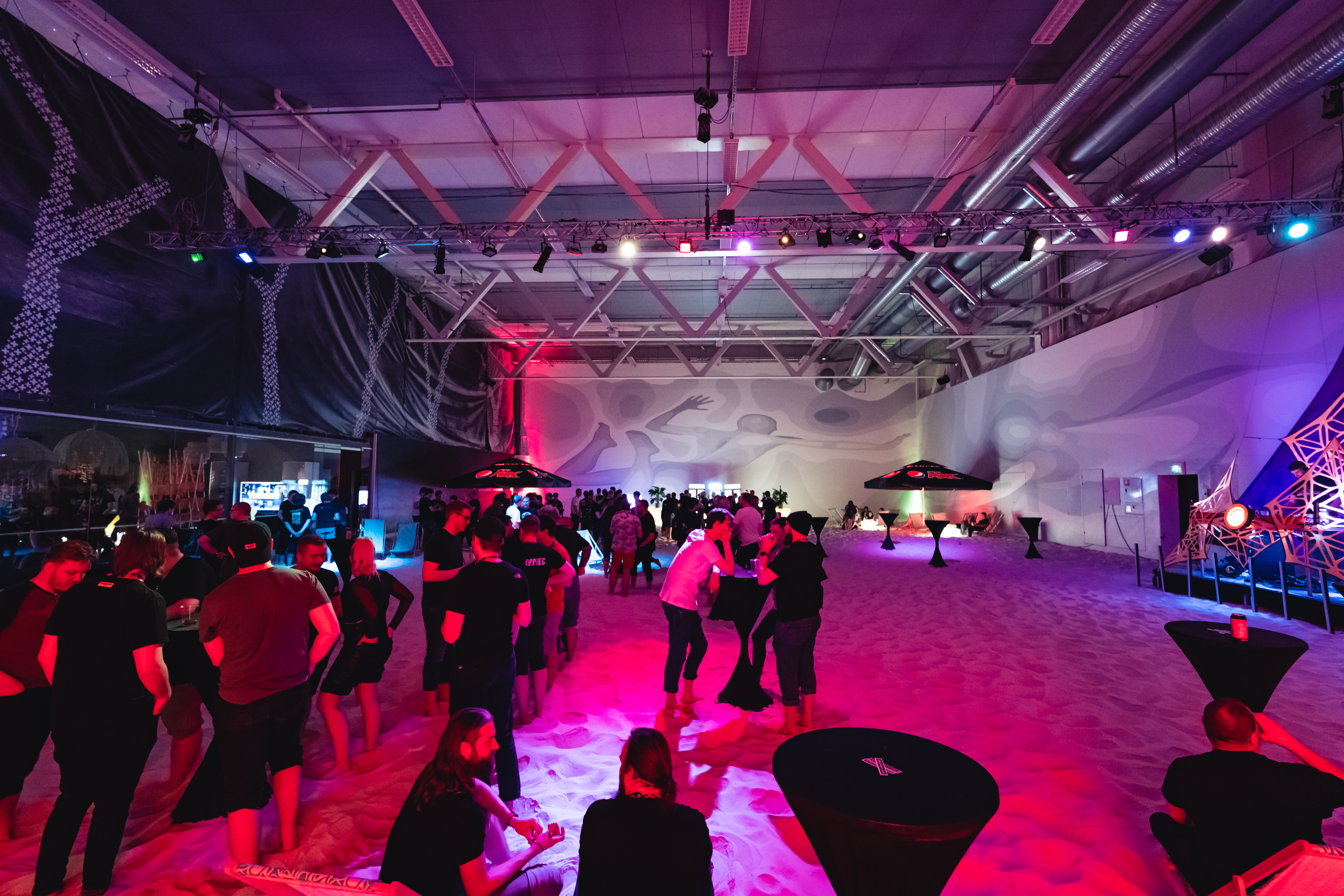 Disobey after party Salmisaaren Biitsillä