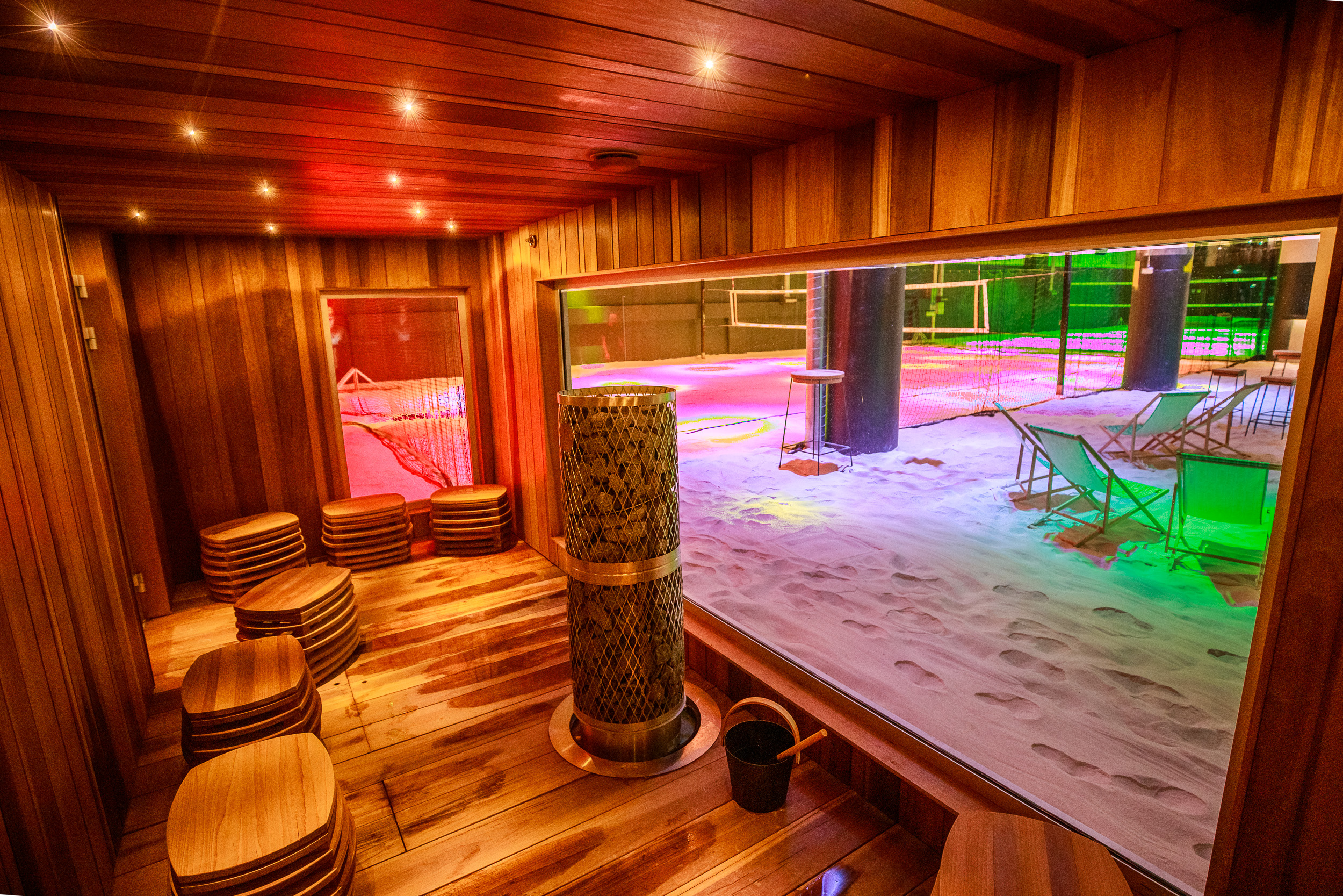 Pelit 1,5h + tilaussauna 1h