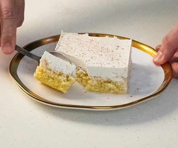 Pastel de 3 leches con Baileys | Recetas Vive Zulka®