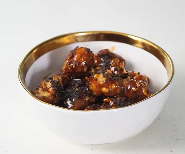 Agregar el pollo frito y ¡Disfruta!