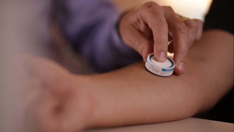 Vaxxas-needle-free-vaccine-tech-gets-boost-from-US-Government wrbm large