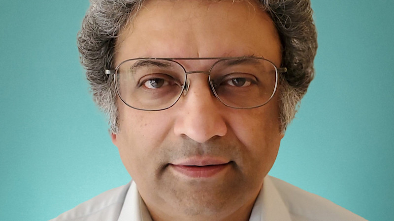 Sukumar Headshot Square-scaled