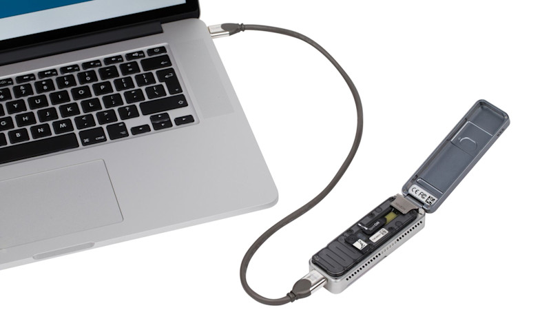 Oxford Nanopore - MinION 2 (credit Oxford Nanopore).jpg